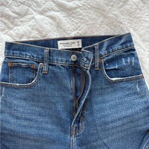 Abercrombie & Fitch Classic Blue Jeans